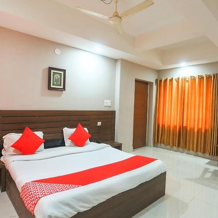 Oyo 61586 Hotel Narmada Bhavan Puri Eksteriør bilde