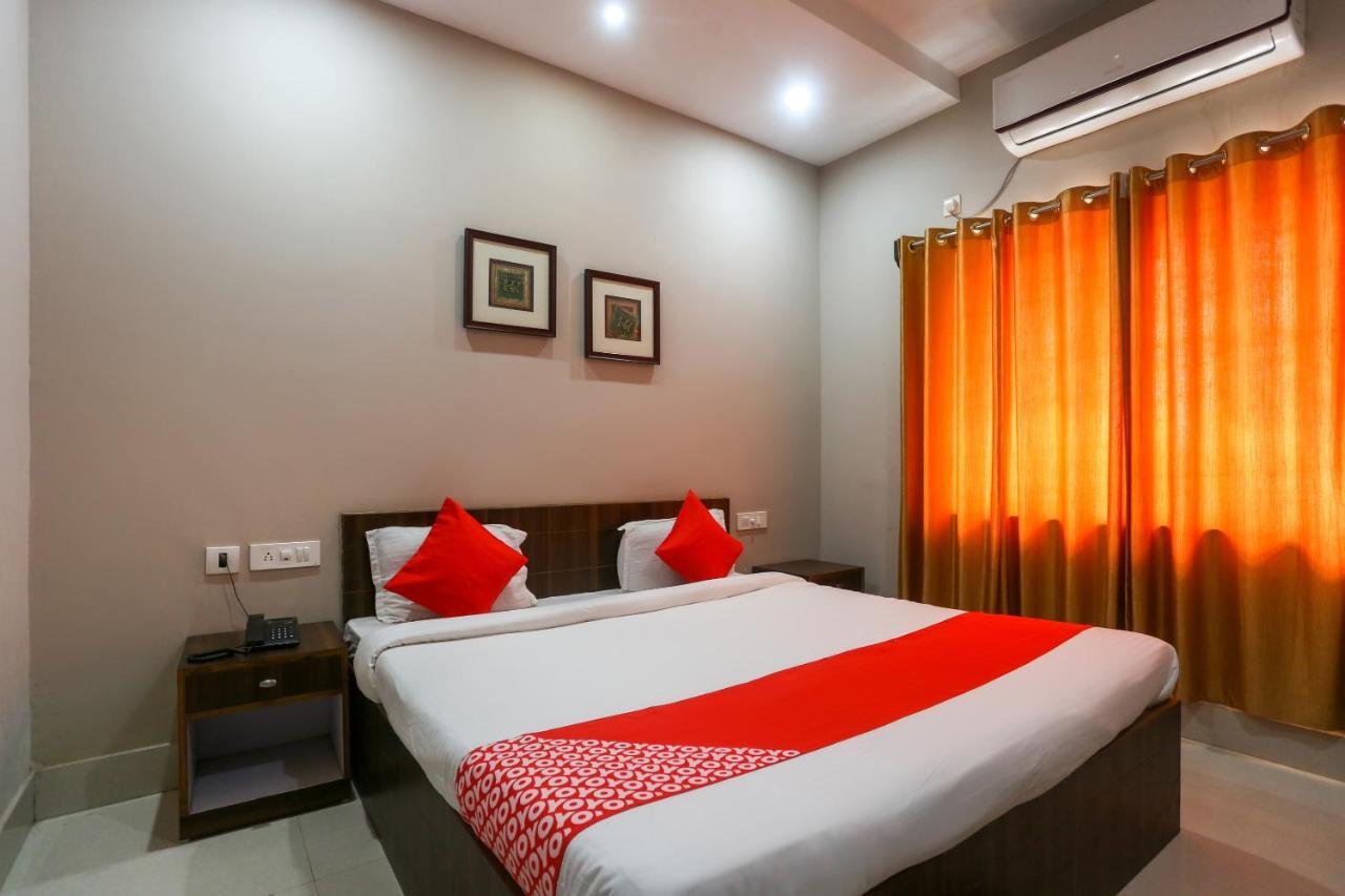 Oyo 61586 Hotel Narmada Bhavan Puri Eksteriør bilde