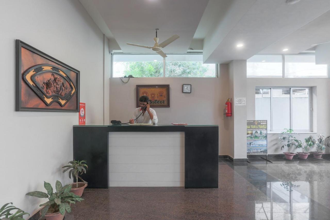 Oyo 61586 Hotel Narmada Bhavan Puri Eksteriør bilde