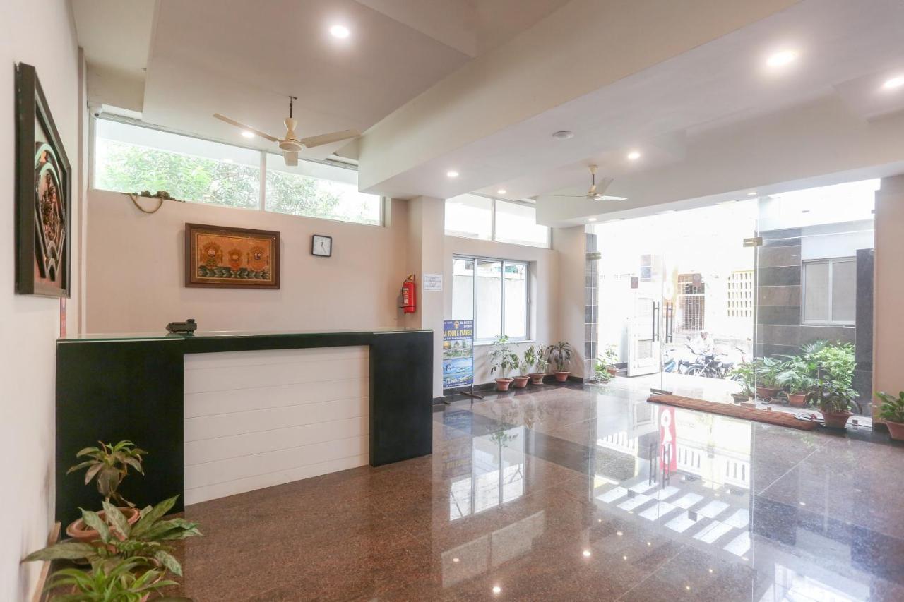 Oyo 61586 Hotel Narmada Bhavan Puri Eksteriør bilde