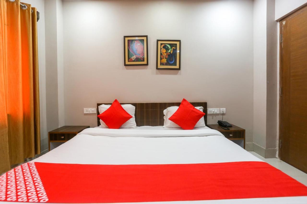 Oyo 61586 Hotel Narmada Bhavan Puri Eksteriør bilde