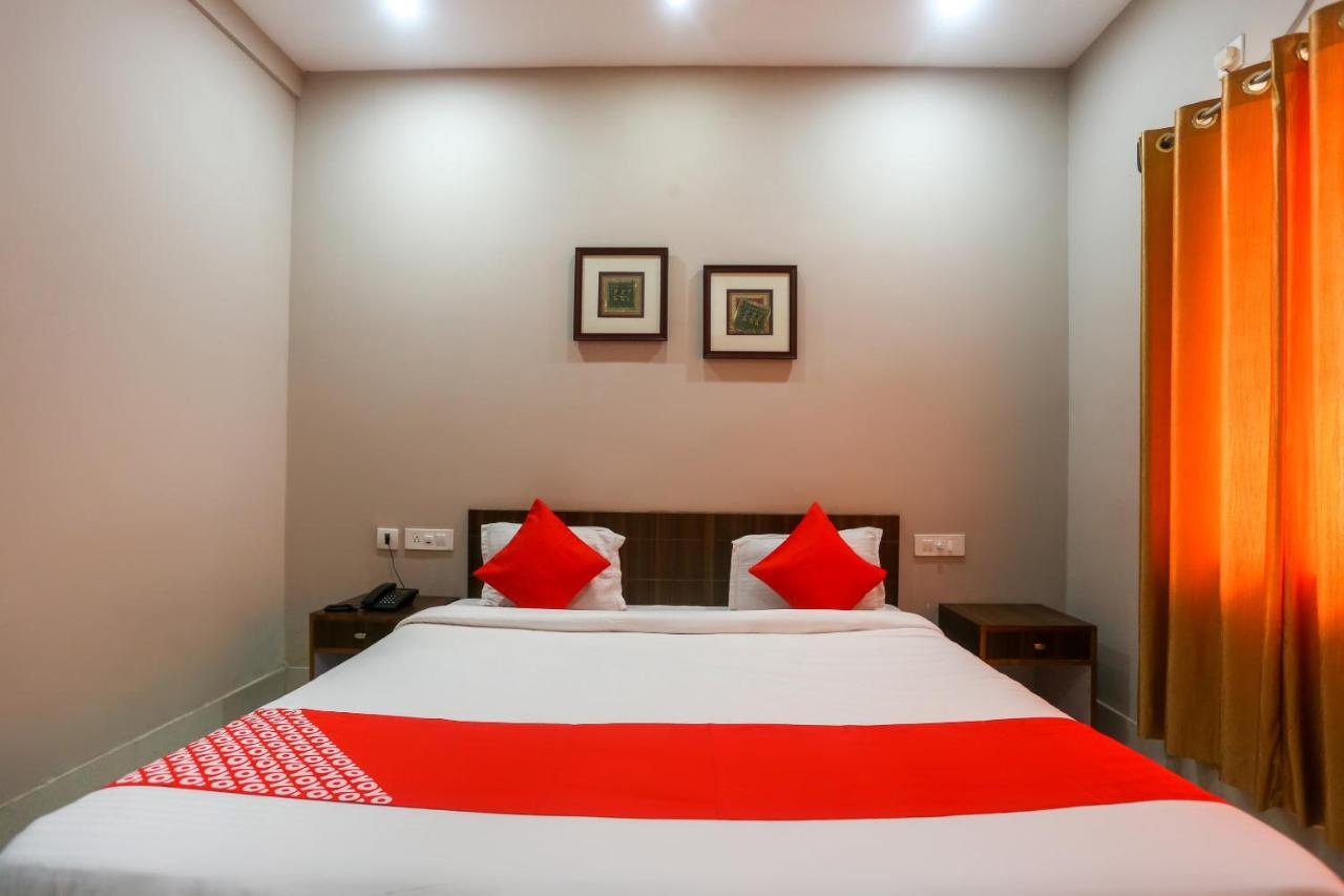 Oyo 61586 Hotel Narmada Bhavan Puri Eksteriør bilde
