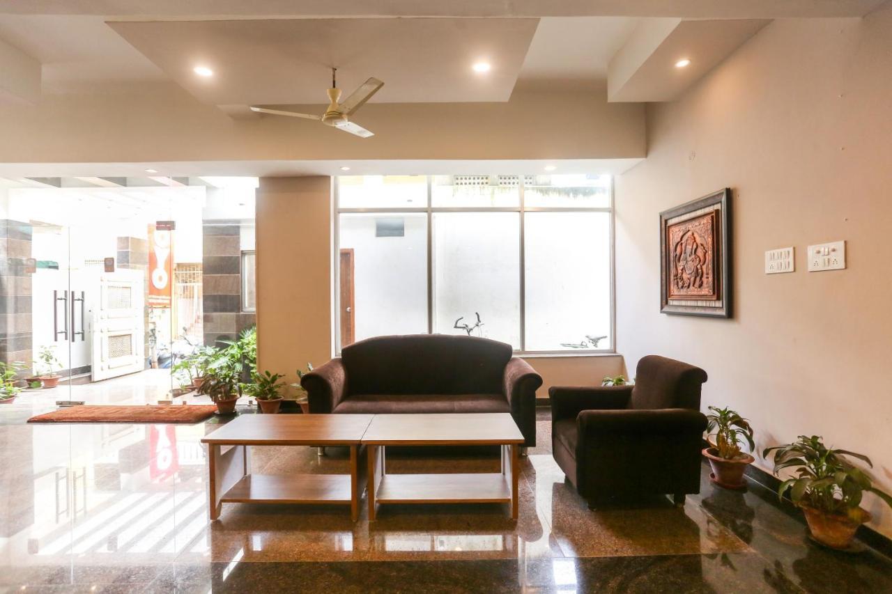 Oyo 61586 Hotel Narmada Bhavan Puri Eksteriør bilde