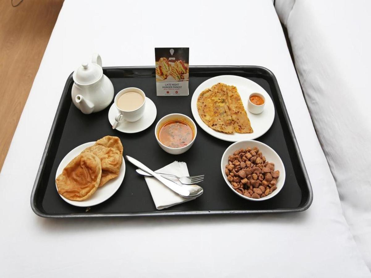 Oyo 61586 Hotel Narmada Bhavan Puri Eksteriør bilde